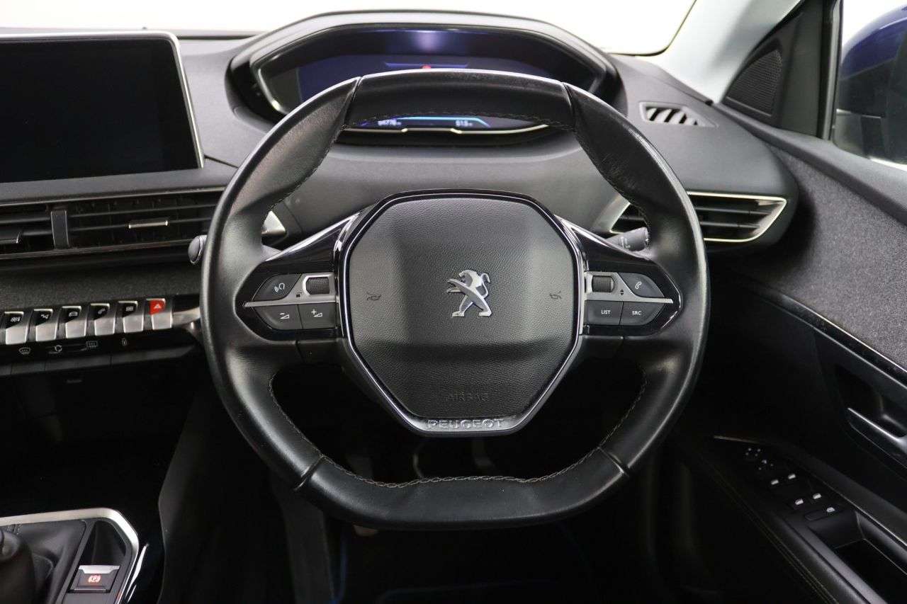 2020 PEUGEOT 3008 2020 PEUGEOT 3008