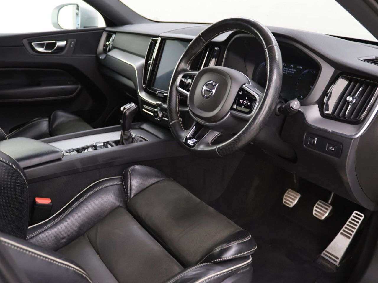 2018 VOLVO XC60 2018 VOLVO XC60