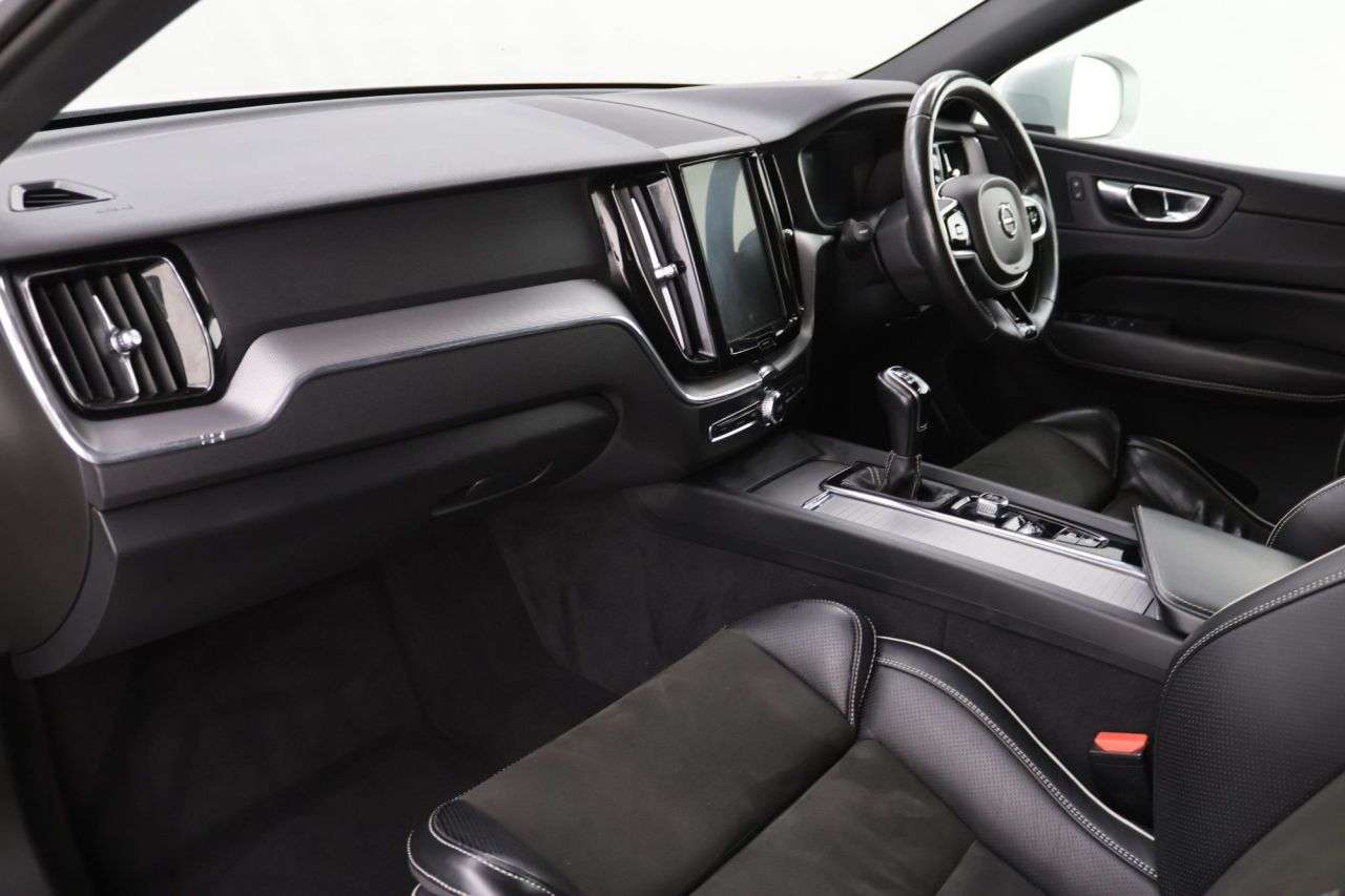 2018 VOLVO XC60 2018 VOLVO XC60