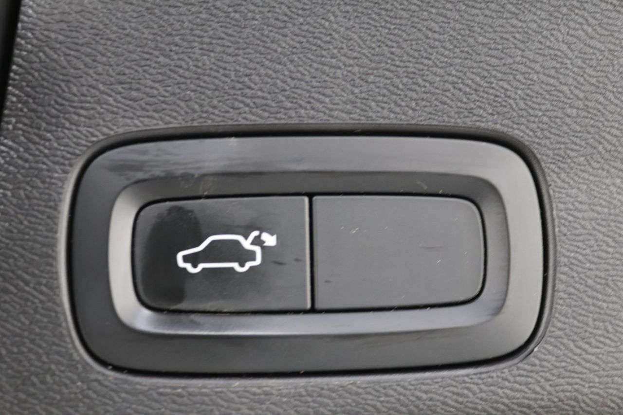 2018 VOLVO XC60 2018 VOLVO XC60