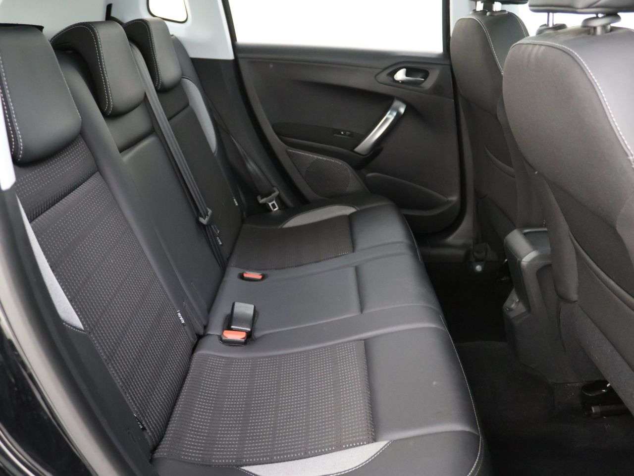 2019 PEUGEOT 2008 2019 PEUGEOT 2008