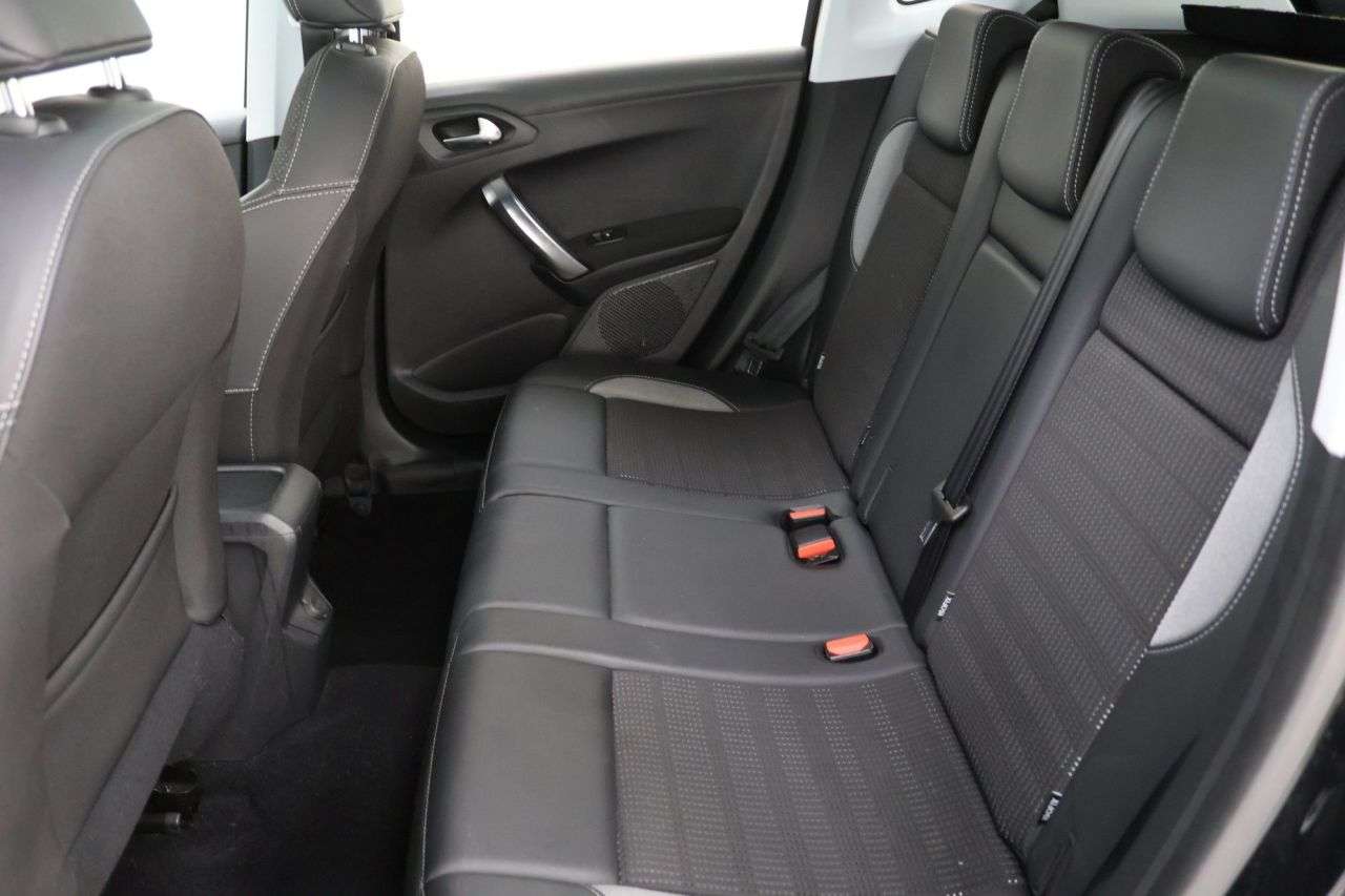 2019 PEUGEOT 2008 2019 PEUGEOT 2008