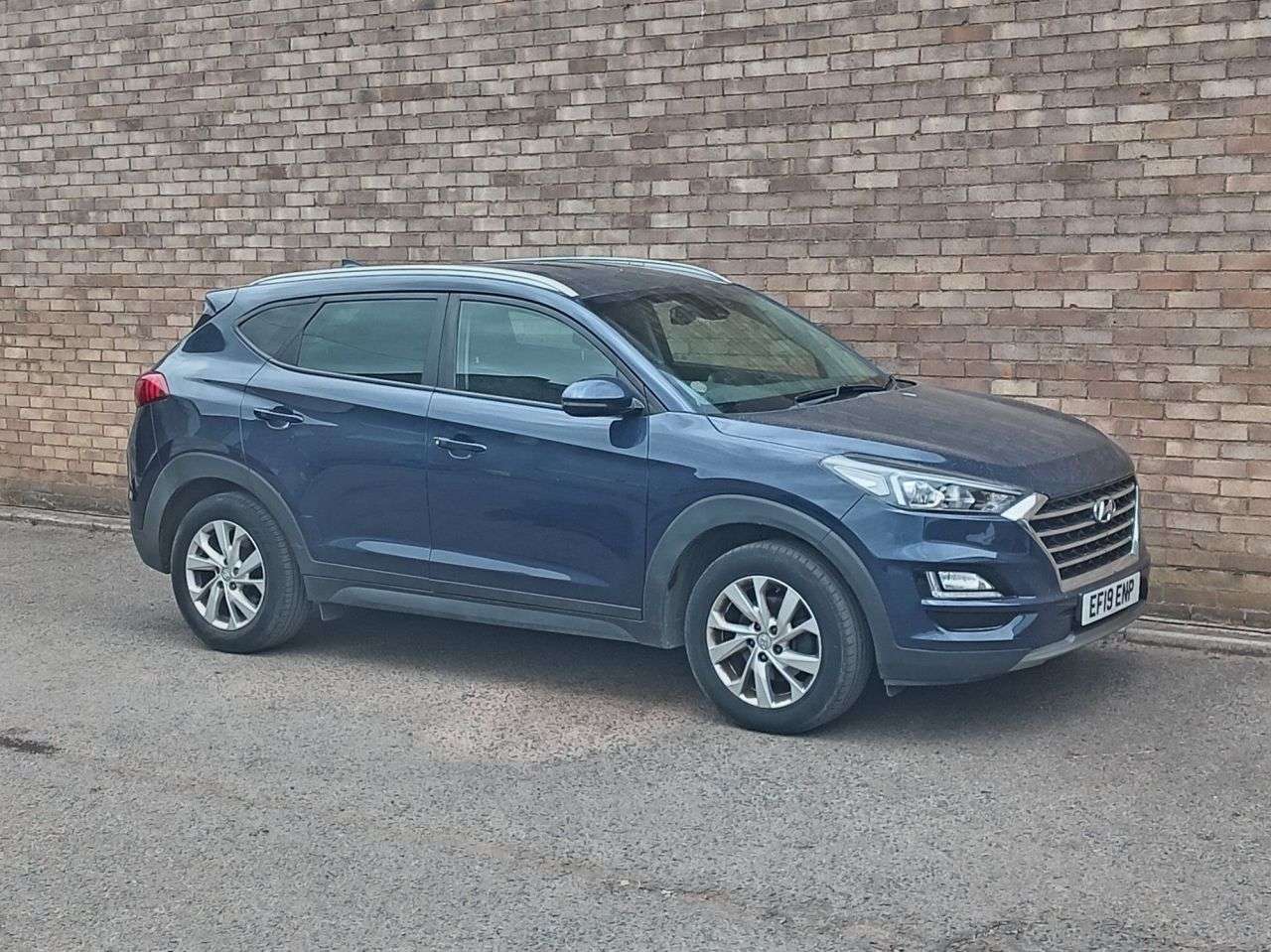 A 2019 HYUNDAI TUCSON 1.6 T-GDi SE Nav SUV 5dr Petrol DCT Euro 6 (s/s) (177 ps) A 2019 HYUNDAI TUCSON 1.6 T-GDi SE Nav SUV 5dr Petrol DCT Euro 6 (s/s) (177 ps)