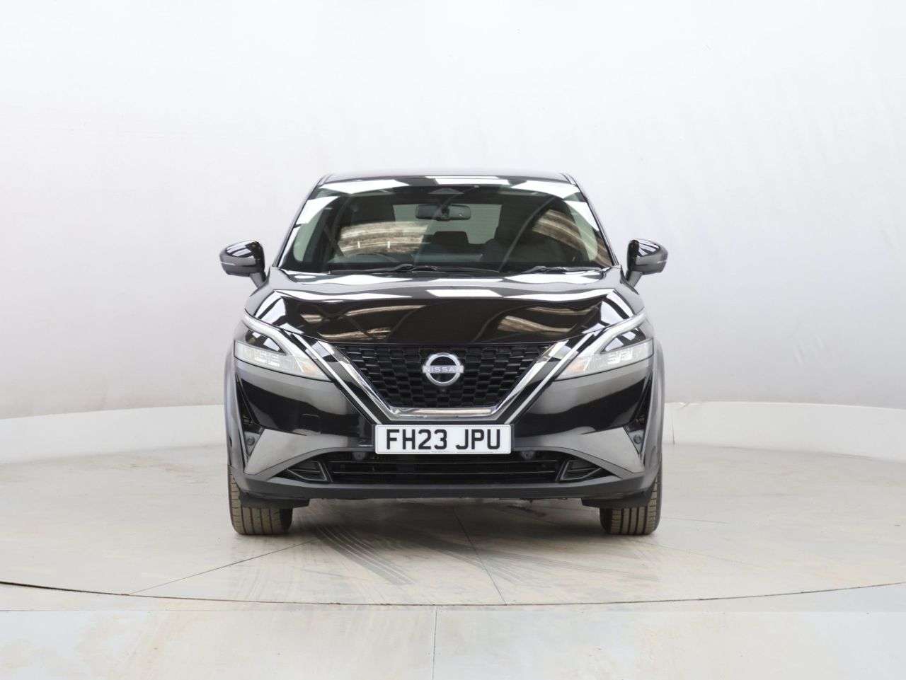 A 2023 NISSAN QASHQAI 1.3 DIG-T MHEV N-Connecta SUV 5dr Petrol Hybrid Manual Euro 6 (s/s) (140 ps A 2023 NISSAN QASHQAI 1.3 DIG-T MHEV N-Connecta SUV 5dr Petrol Hybrid Manual Euro 6 (s/s) (140 ps