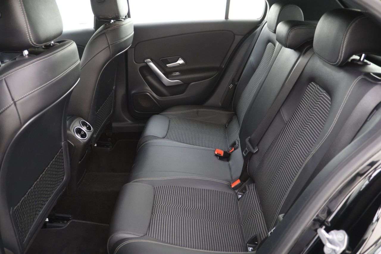 2018 MERCEDES-BENZ A CLASS 2018 MERCEDES-BENZ A CLASS