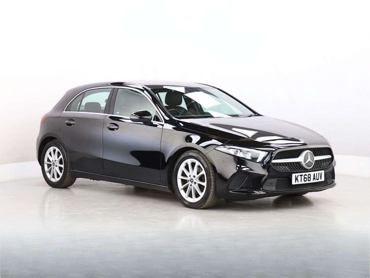 A 2018 MERCEDES-BENZ A CLASS 1.5 A180d Sport Hatchback 5dr Diesel 7G-DCT Euro 6 (s/s) (116 ps) A 2018 MERCEDES-BENZ A CLASS 1.5 A180d Sport Hatchback 5dr Diesel 7G-DCT Euro 6 (s/s) (116 ps)