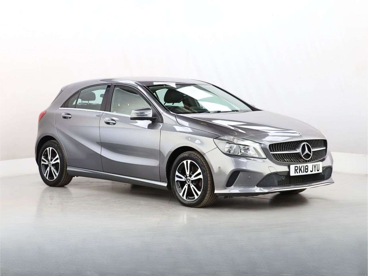 A 2018 MERCEDES-BENZ A CLASS 1.6 A160 SE (Executive) Hatchback 5dr Petrol Manual Euro 6 (s/s) (102 ps) A 2018 MERCEDES-BENZ A CLASS 1.6 A160 SE (Executive) Hatchback 5dr Petrol Manual Euro 6 (s/s) (102 ps)