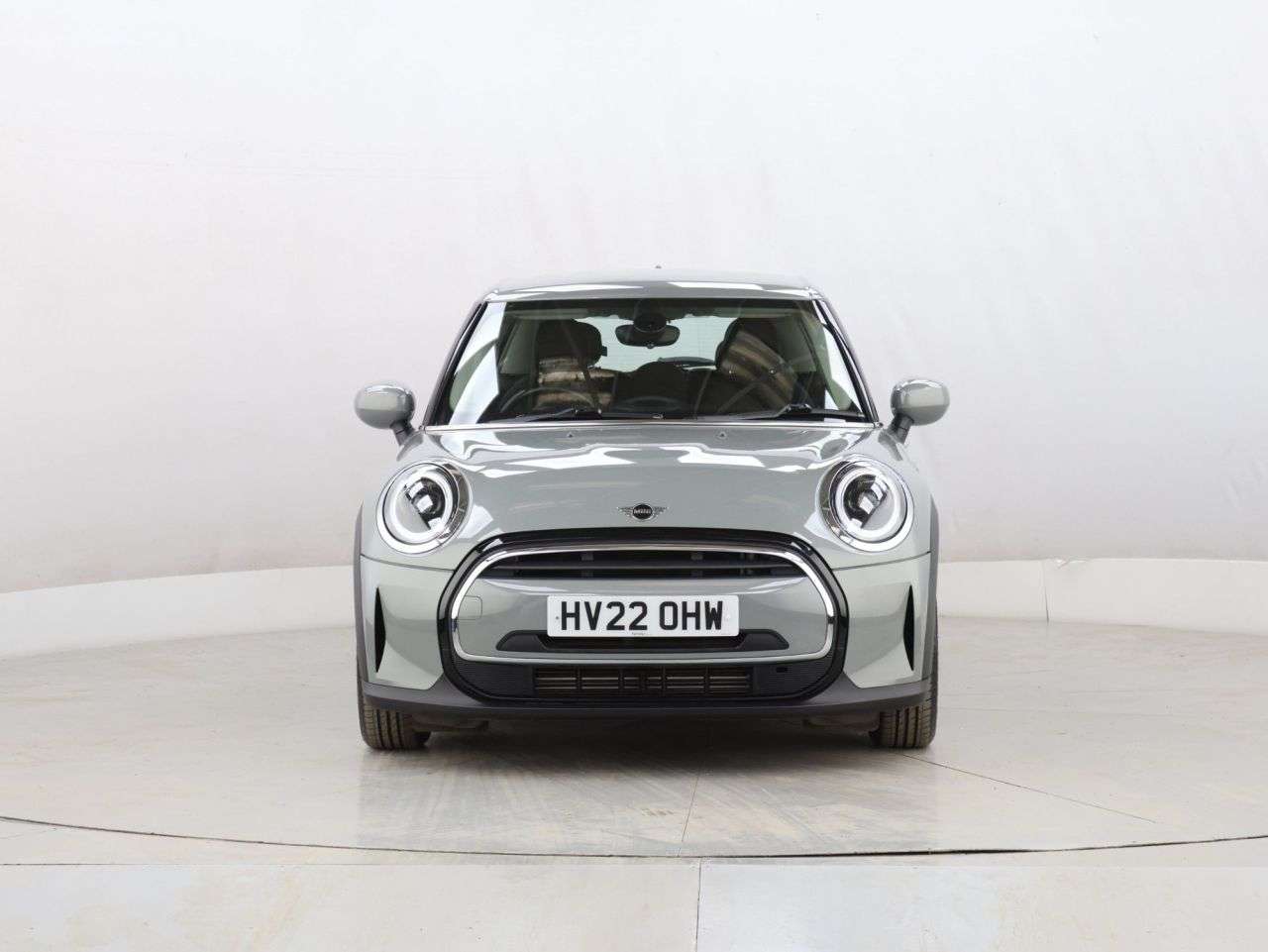 A 2022 MINI HATCH 1.5 Cooper Classic Hatchback 5dr Petrol Manual Euro 6 (s/s) (136 ps) A 2022 MINI HATCH 1.5 Cooper Classic Hatchback 5dr Petrol Manual Euro 6 (s/s) (136 ps)