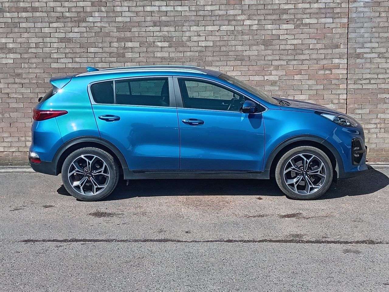 A 2021 KIA SPORTAGE 1.6 T-GDi GT-Line SUV 5dr Petrol Manual Euro 6 (s/s) (174 bhp) A 2021 KIA SPORTAGE 1.6 T-GDi GT-Line SUV 5dr Petrol Manual Euro 6 (s/s) (174 bhp)