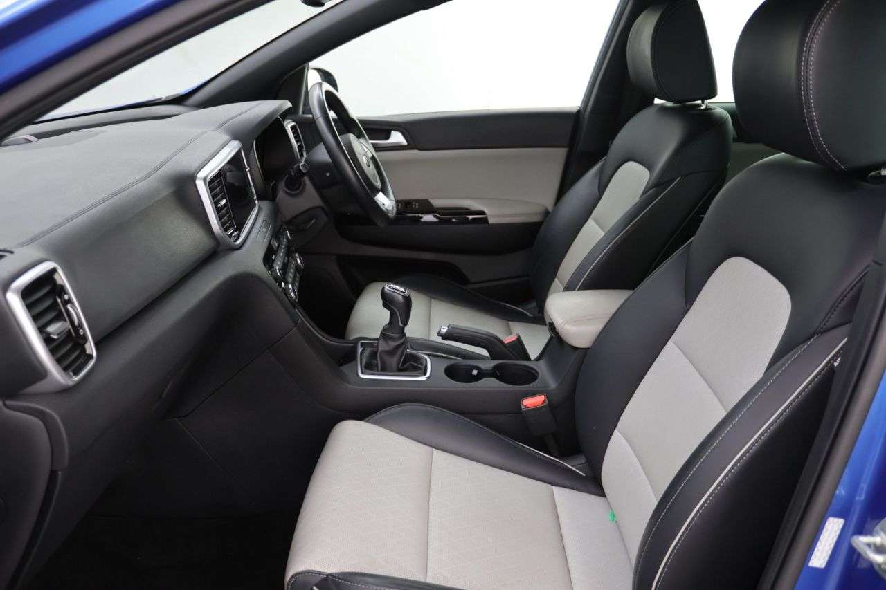 2021 KIA SPORTAGE 2021 KIA SPORTAGE