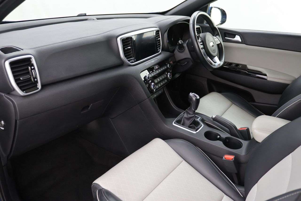 2021 KIA SPORTAGE 2021 KIA SPORTAGE