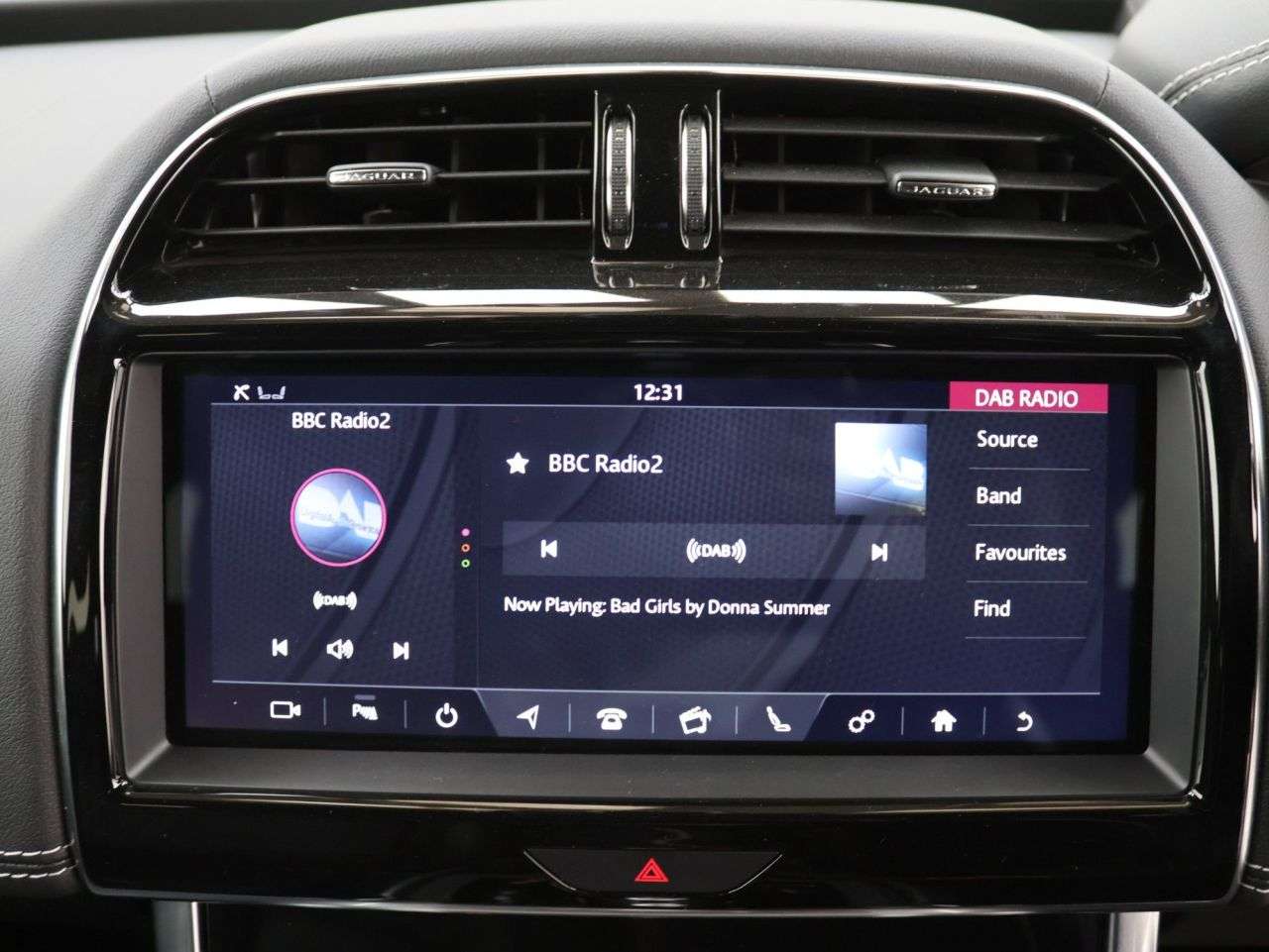 2020 JAGUAR XE 2020 JAGUAR XE