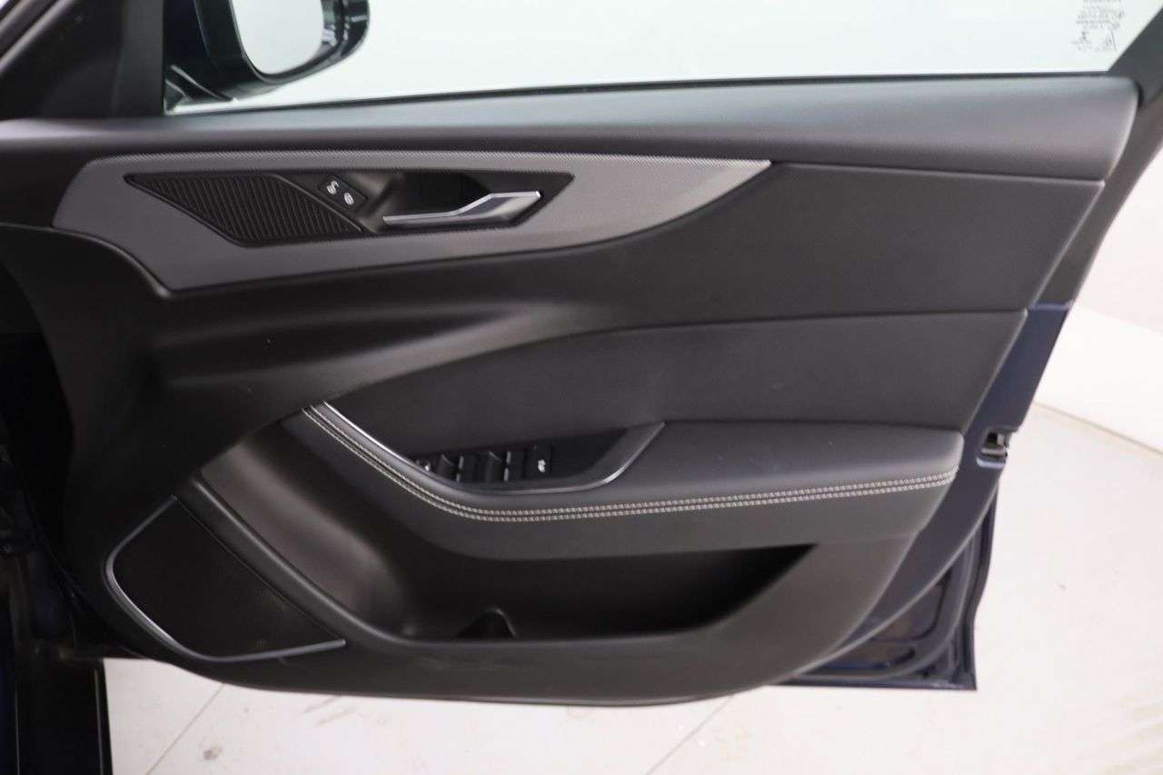 2020 JAGUAR XE 2020 JAGUAR XE