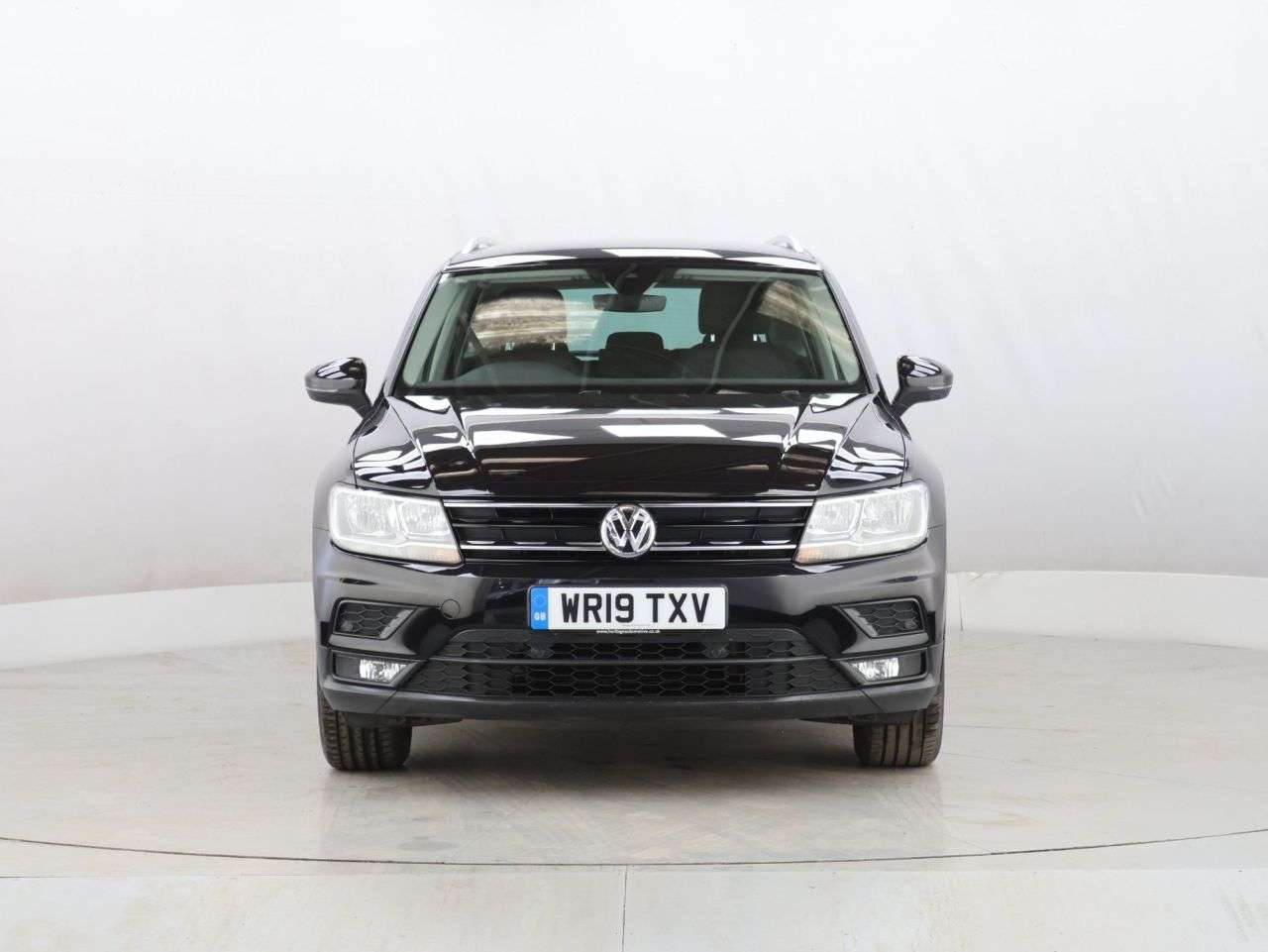 A 2019 VOLKSWAGEN TIGUAN 1.5 TSI EVO SE Navigation SUV 5dr Petrol Manual Euro 6 (s/s) (150 ps) A 2019 VOLKSWAGEN TIGUAN 1.5 TSI EVO SE Navigation SUV 5dr Petrol Manual Euro 6 (s/s) (150 ps)