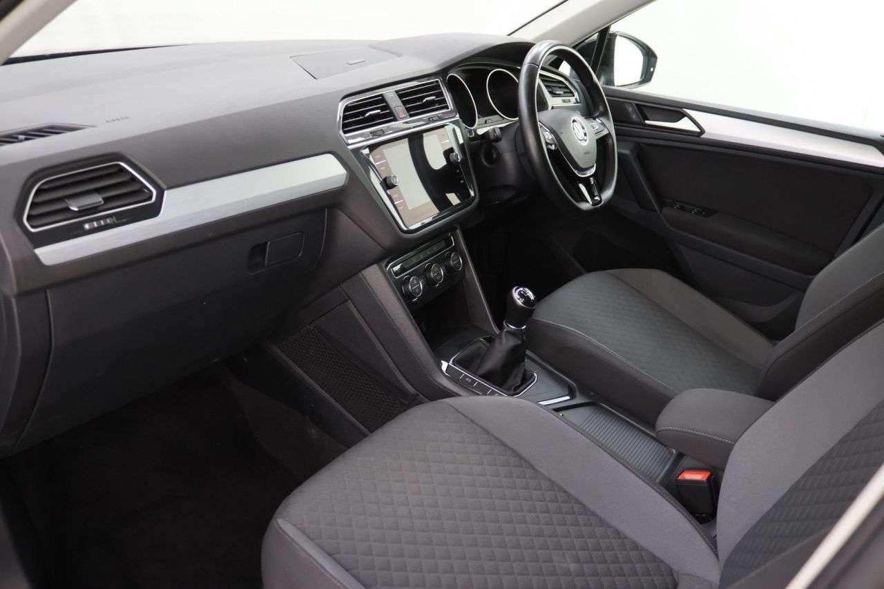 2019 VOLKSWAGEN TIGUAN 2019 VOLKSWAGEN TIGUAN