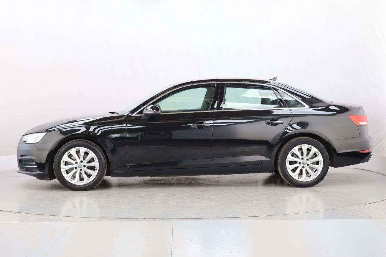 2018 AUDI A4 2018 AUDI A4