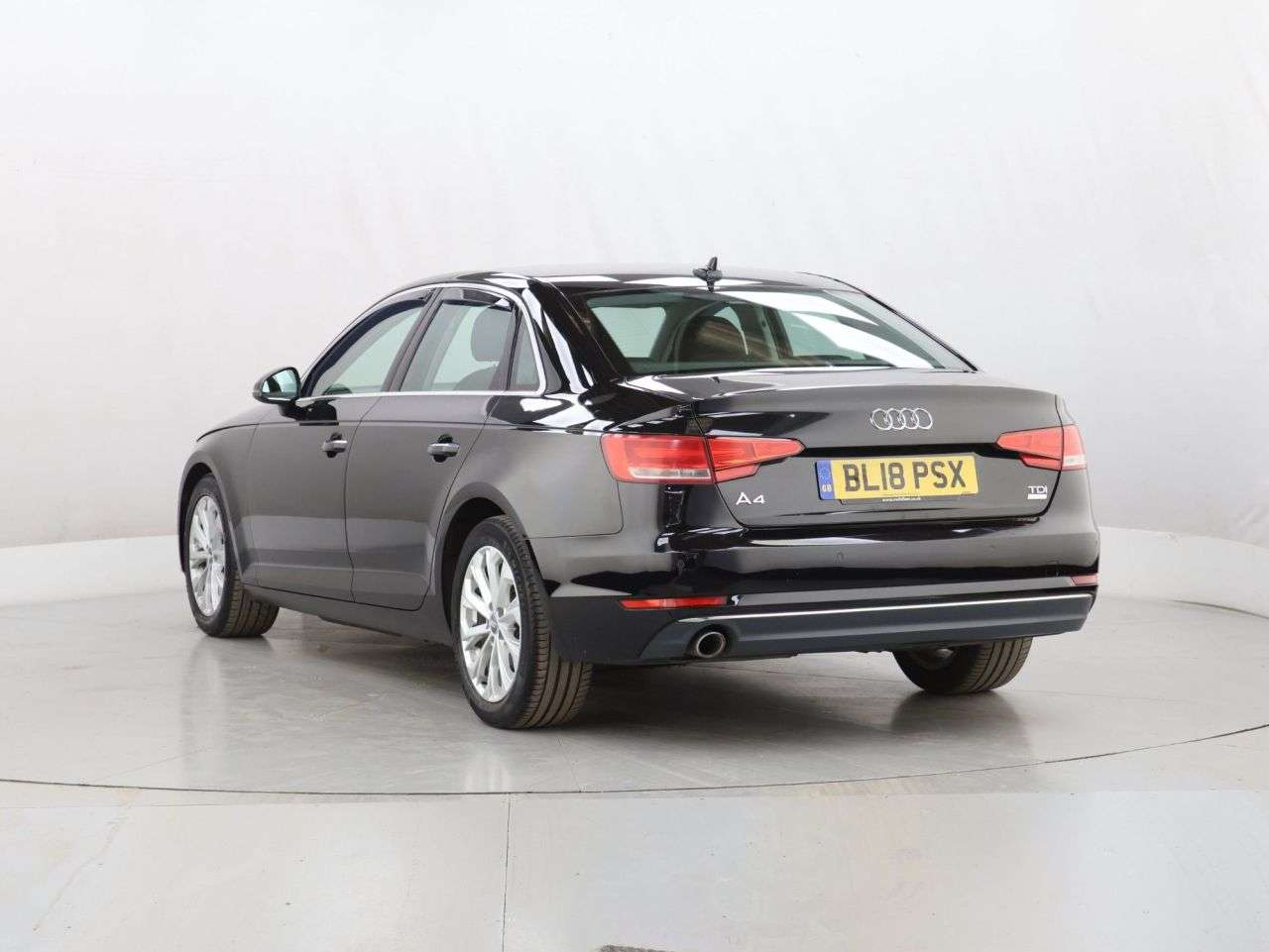2018 AUDI A4 2018 AUDI A4