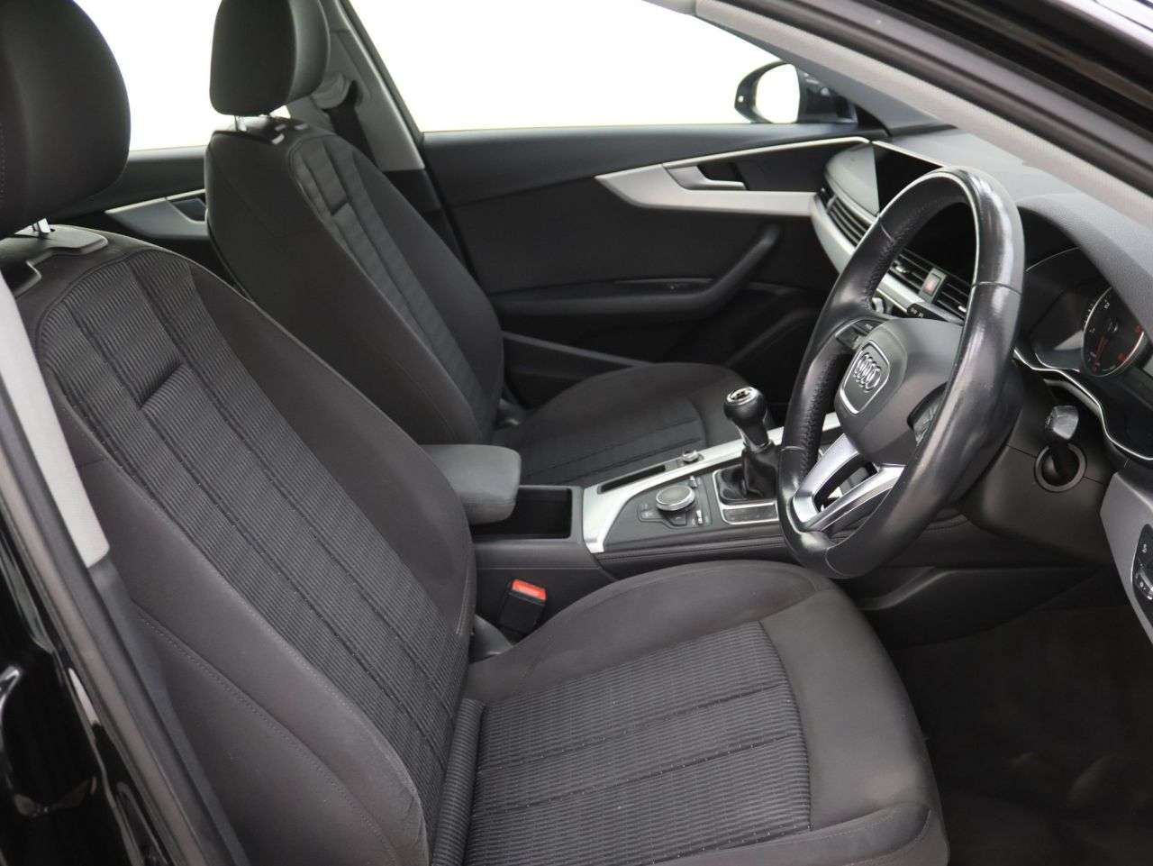 2018 AUDI A4 2018 AUDI A4