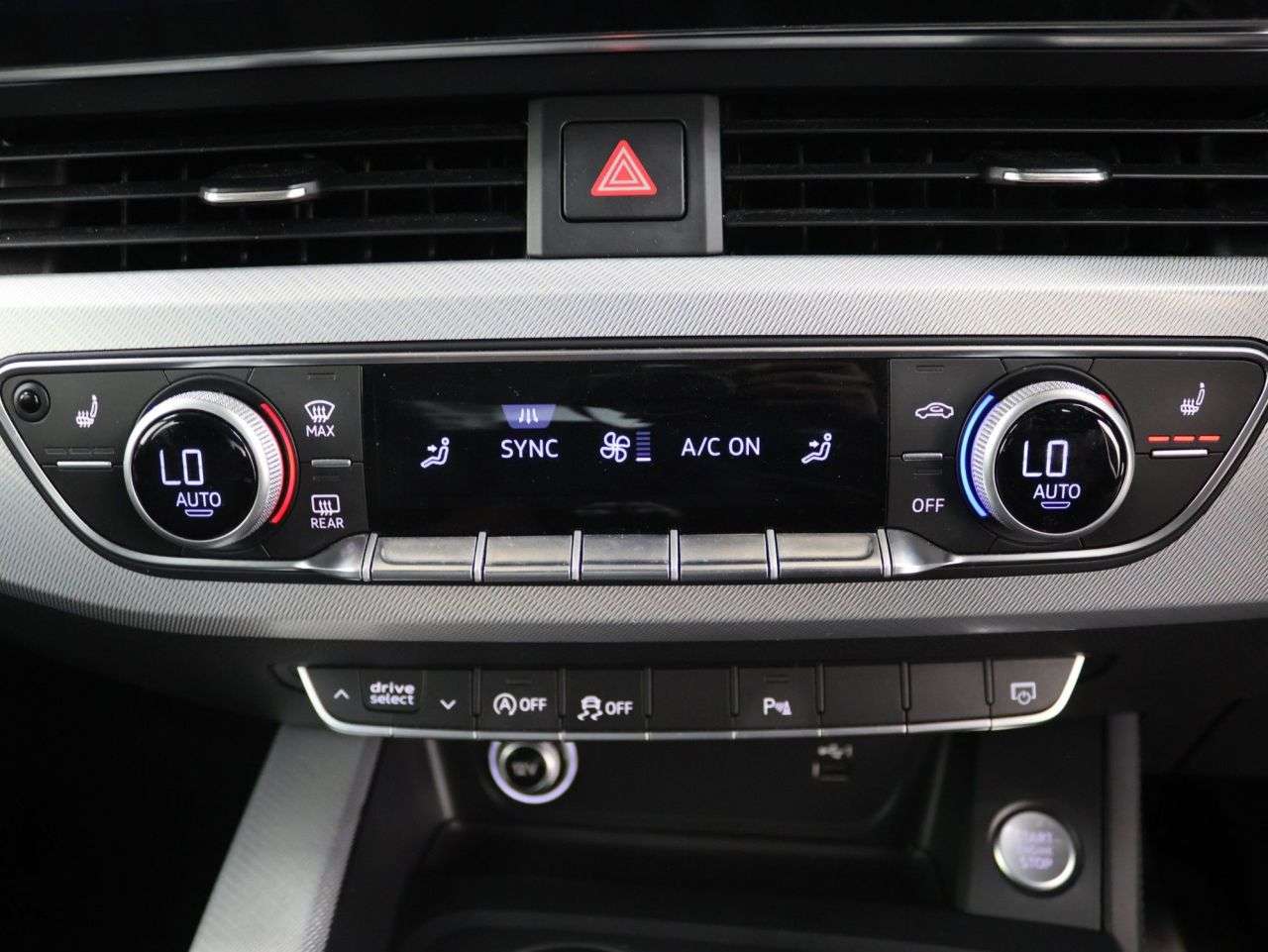 2018 AUDI A4 2018 AUDI A4