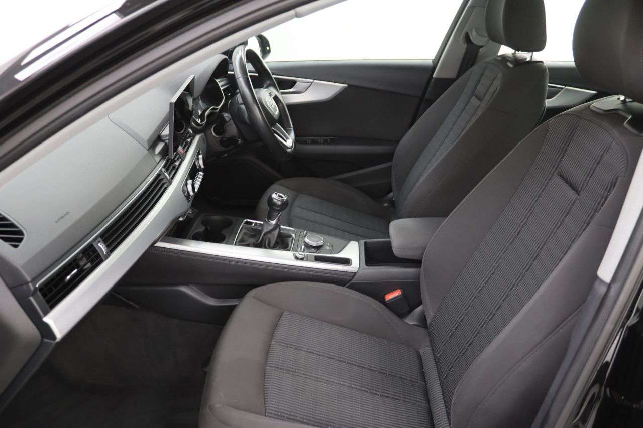 2018 AUDI A4 2018 AUDI A4