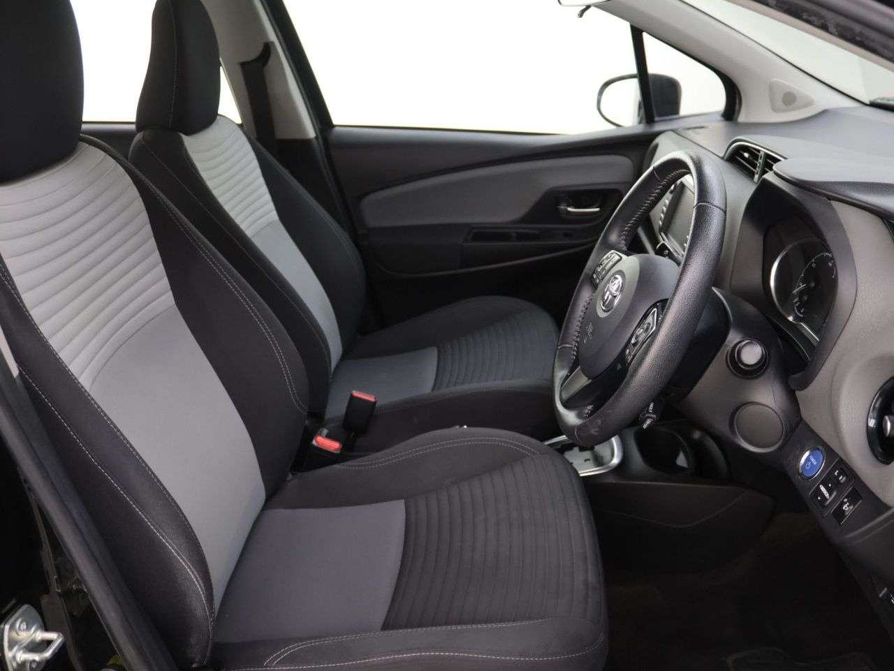 2019 TOYOTA YARIS 2019 TOYOTA YARIS
