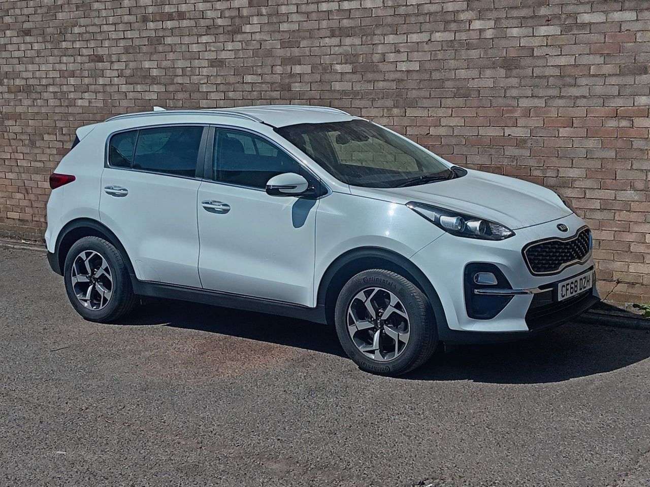 A 2018 KIA SPORTAGE 1.6 GDi 2 SUV 5dr Petrol Manual Euro 6 (s/s) (130 bhp) A 2018 KIA SPORTAGE 1.6 GDi 2 SUV 5dr Petrol Manual Euro 6 (s/s) (130 bhp)