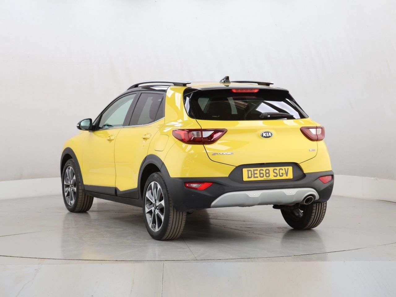 2018 KIA STONIC 2018 KIA STONIC