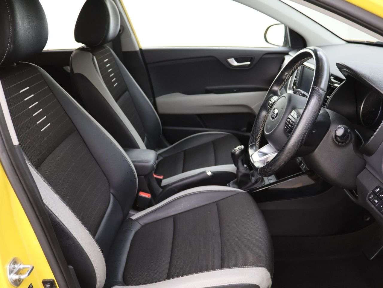 2018 KIA STONIC 2018 KIA STONIC