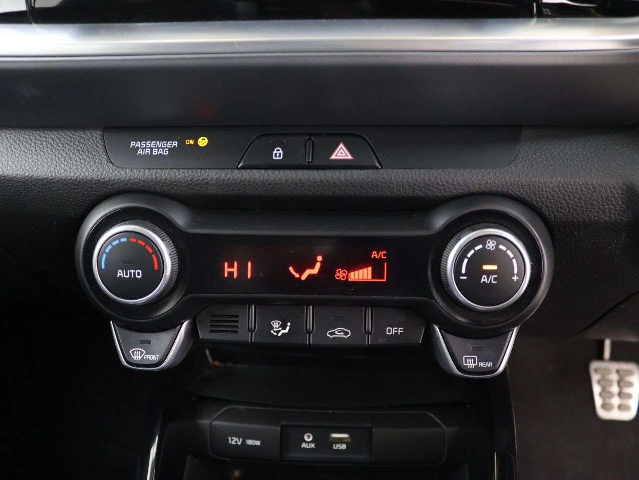 2018 KIA STONIC 2018 KIA STONIC