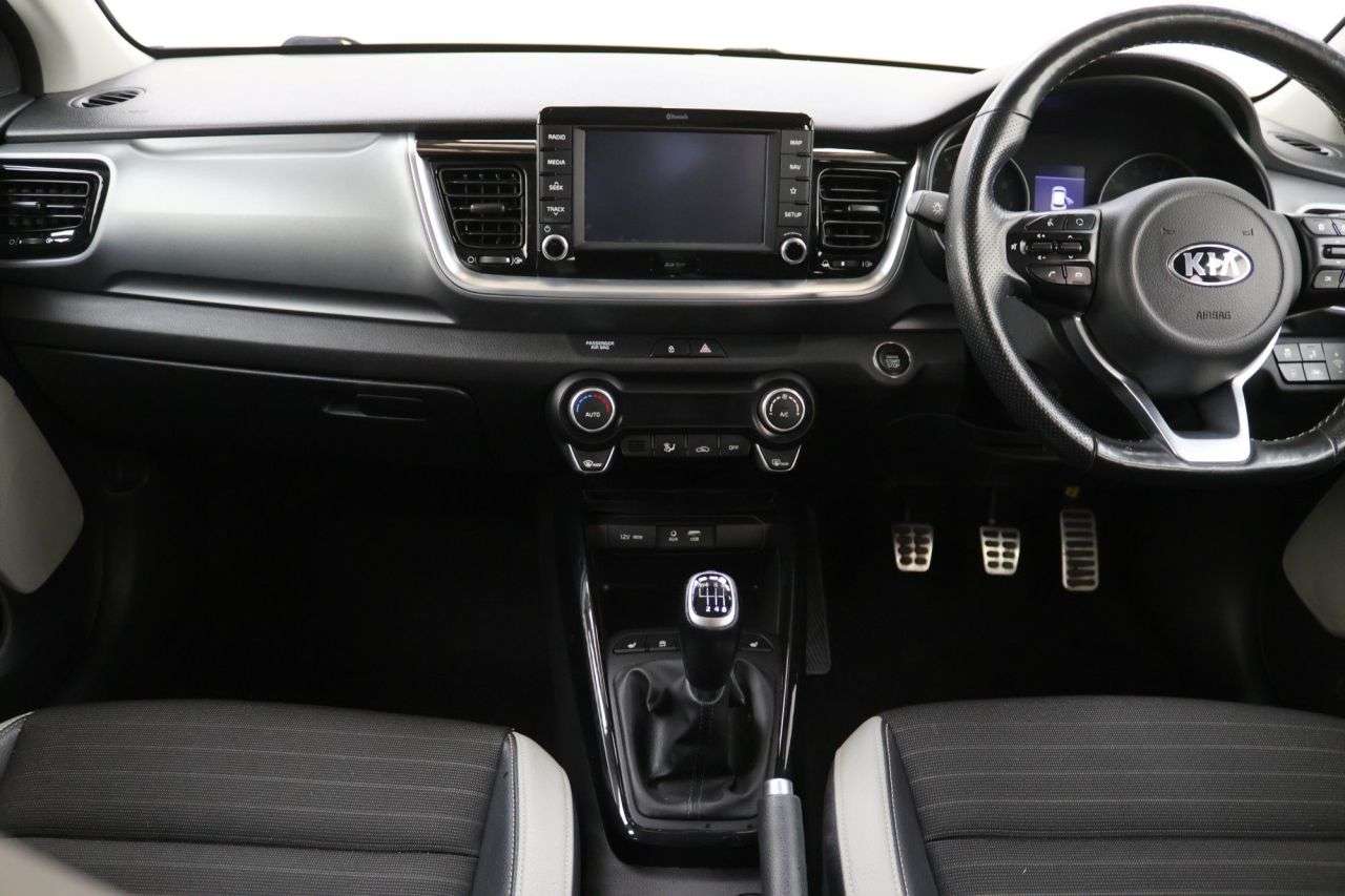 2018 KIA STONIC 2018 KIA STONIC