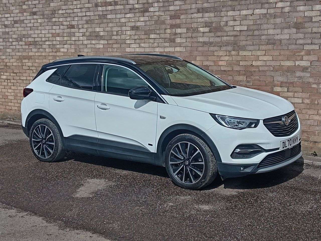 A 2020 VAUXHALL GRANDLAND X 1.6 13.2kWh Business Edition Nav Premium SUV 5dr Petrol Plug-in Hybrid Auto A 2020 VAUXHALL GRANDLAND X 1.6 13.2kWh Business Edition Nav Premium SUV 5dr Petrol Plug-in Hybrid Auto