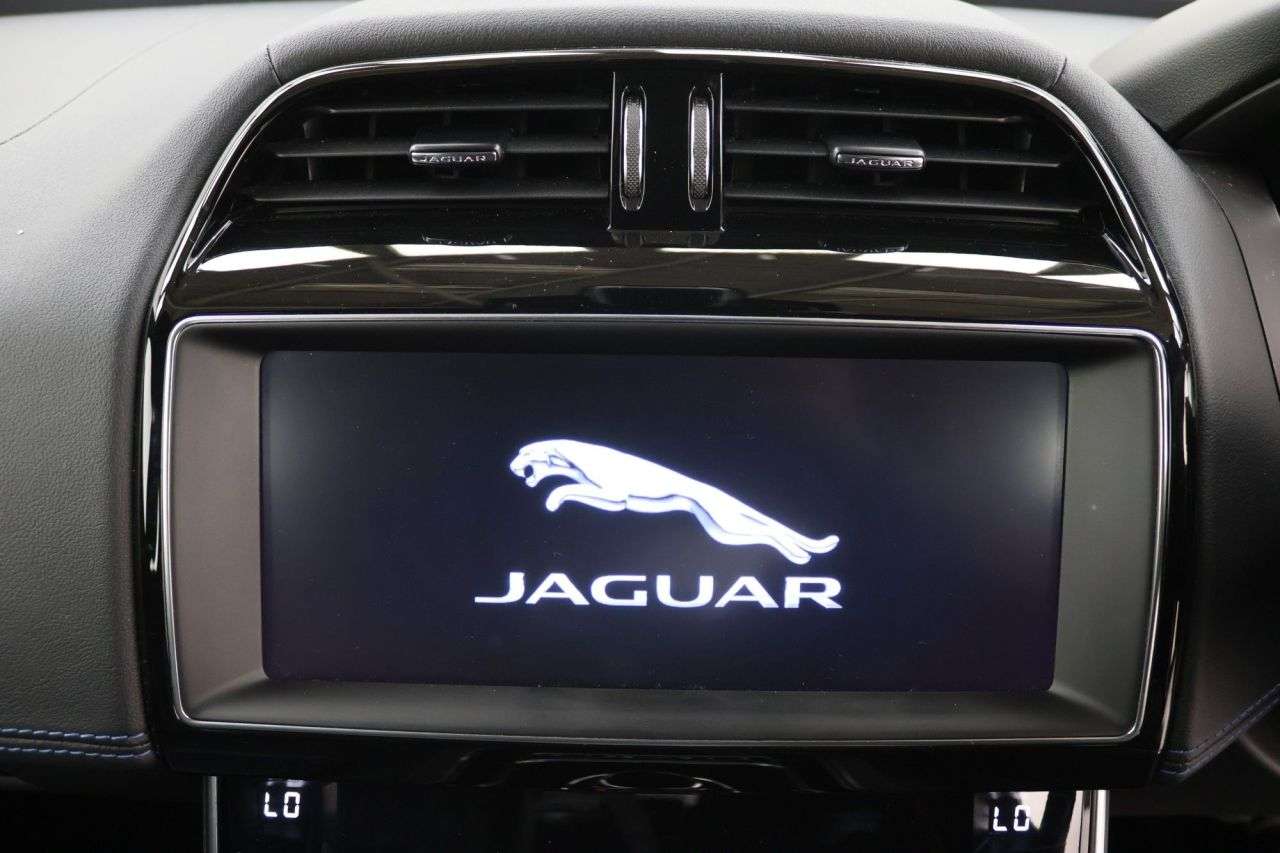 2018 JAGUAR XE 2018 JAGUAR XE