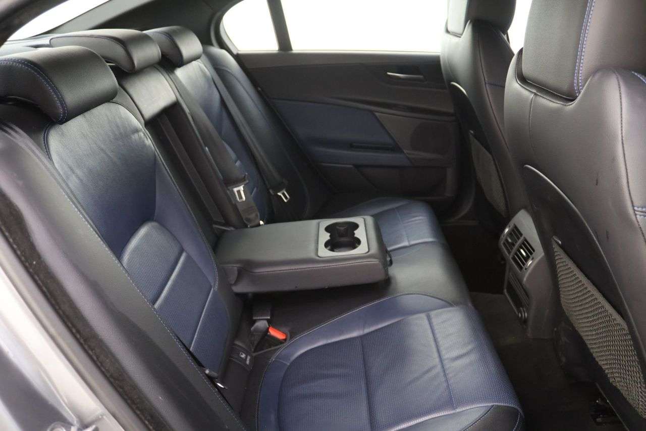 2018 JAGUAR XE 2018 JAGUAR XE