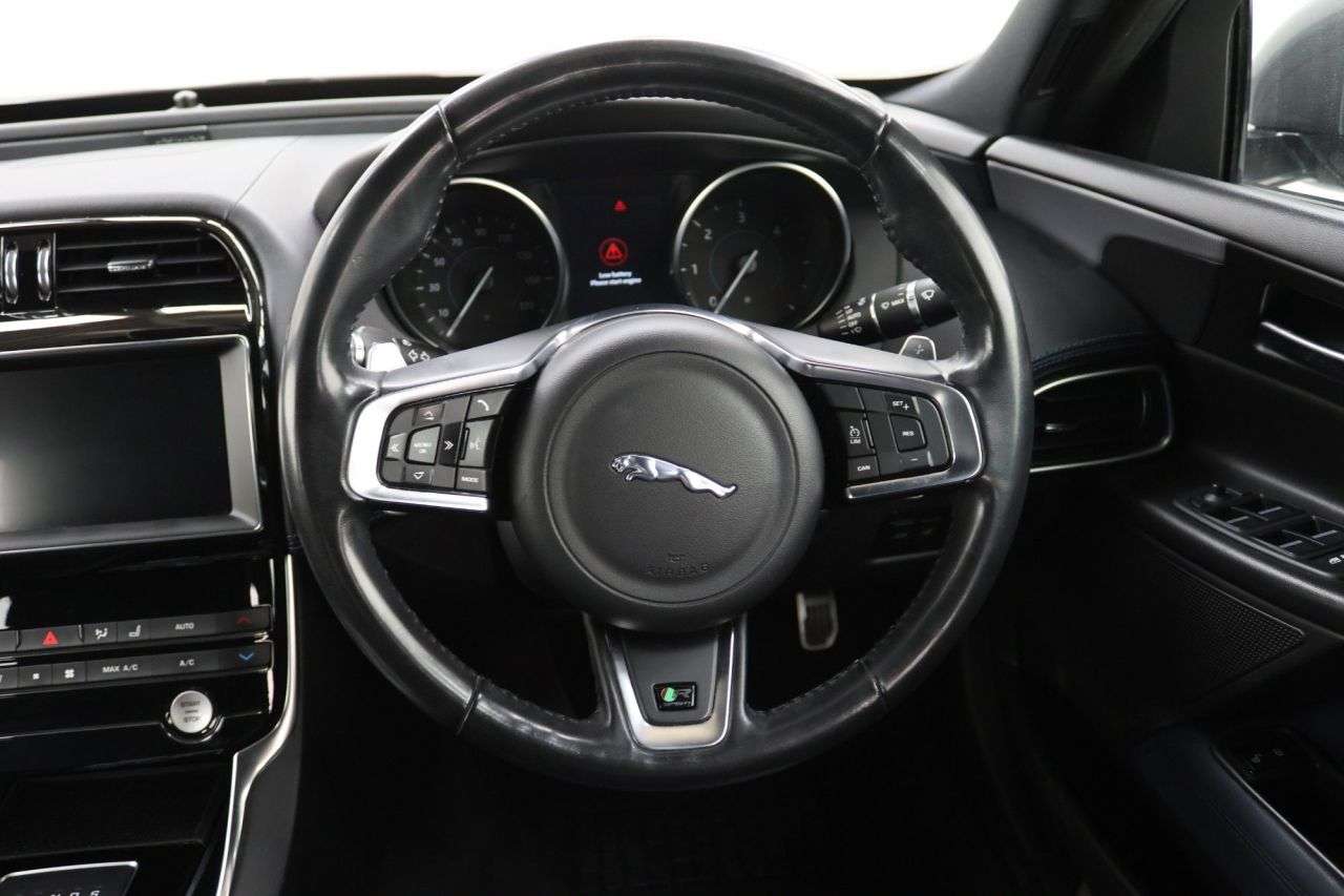 2018 JAGUAR XE 2018 JAGUAR XE