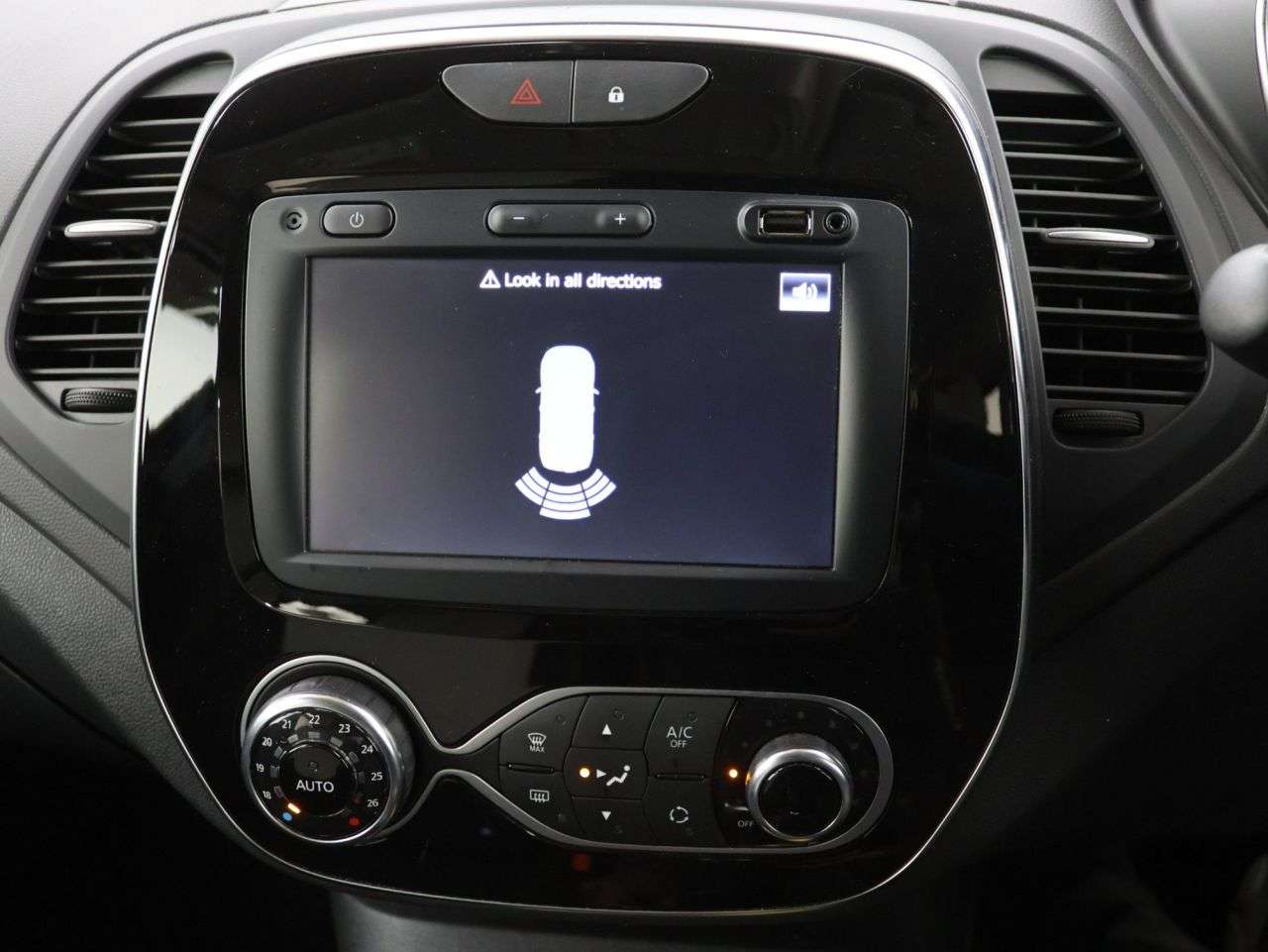 2018 RENAULT CAPTUR 2018 RENAULT CAPTUR