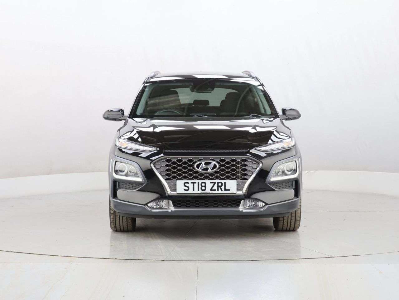 A 2018 HYUNDAI KONA 1.0 T-GDi Blue Drive Premium SUV 5dr Petrol Manual Euro 6 (s/s) (120 ps) A 2018 HYUNDAI KONA 1.0 T-GDi Blue Drive Premium SUV 5dr Petrol Manual Euro 6 (s/s) (120 ps)