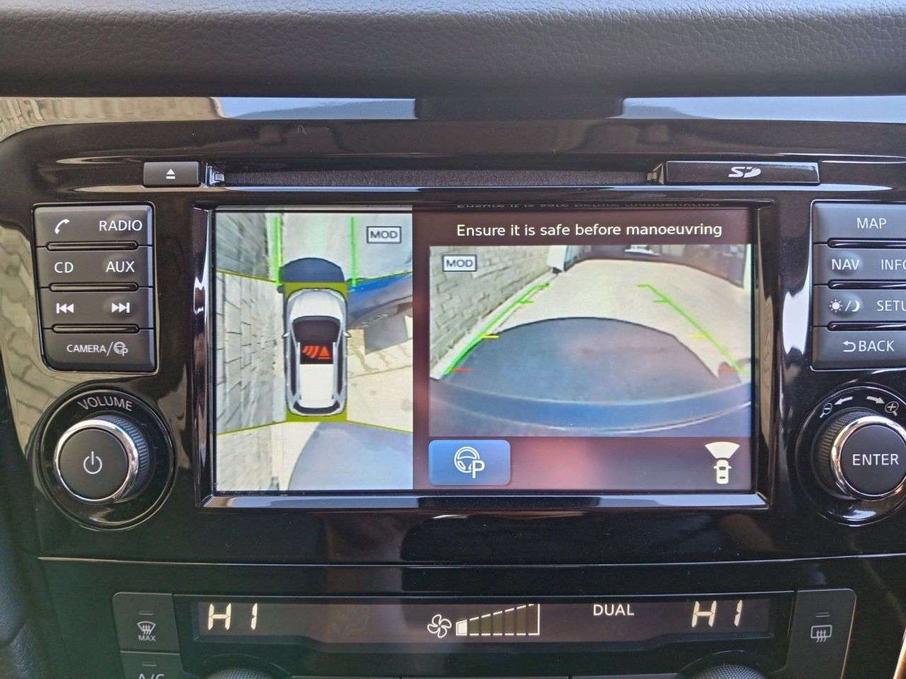 A 2019 NISSAN X-TRAIL 1.7 dCi Tekna SUV 5dr Diesel Manual Euro 6 (s/s) (150 ps) A 2019 NISSAN X-TRAIL 1.7 dCi Tekna SUV 5dr Diesel Manual Euro 6 (s/s) (150 ps)