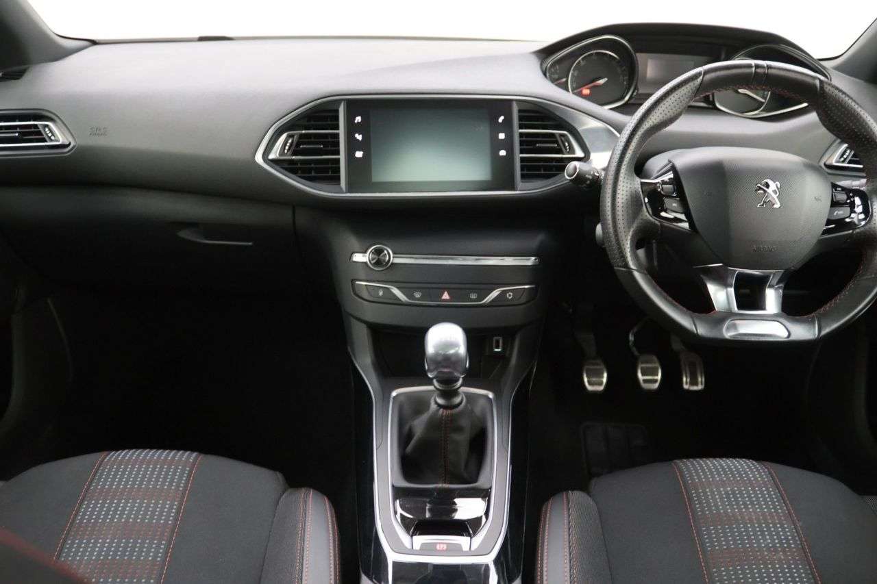 2018 PEUGEOT 308 SW 2018 PEUGEOT 308 SW