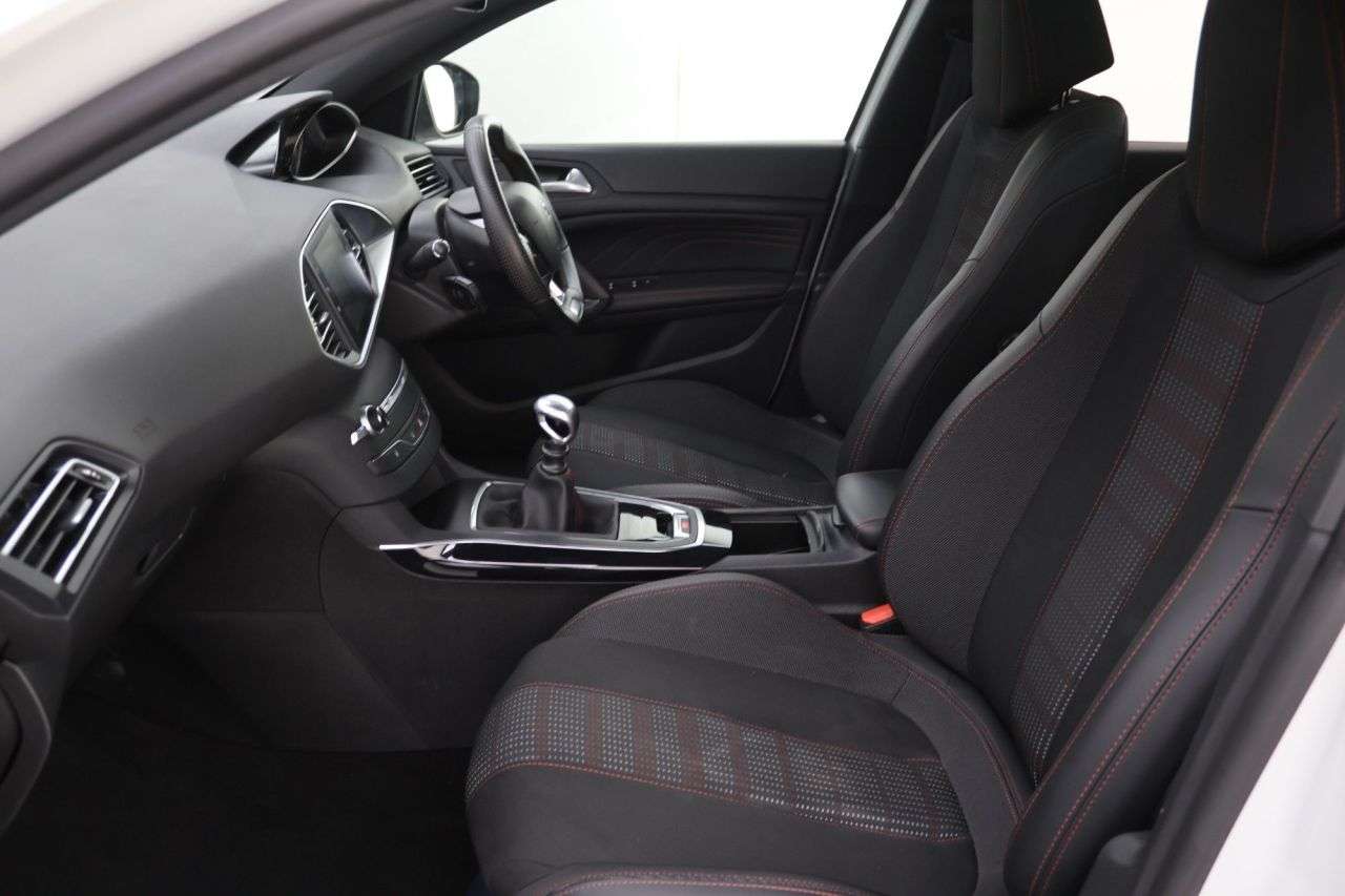 2018 PEUGEOT 308 SW 2018 PEUGEOT 308 SW