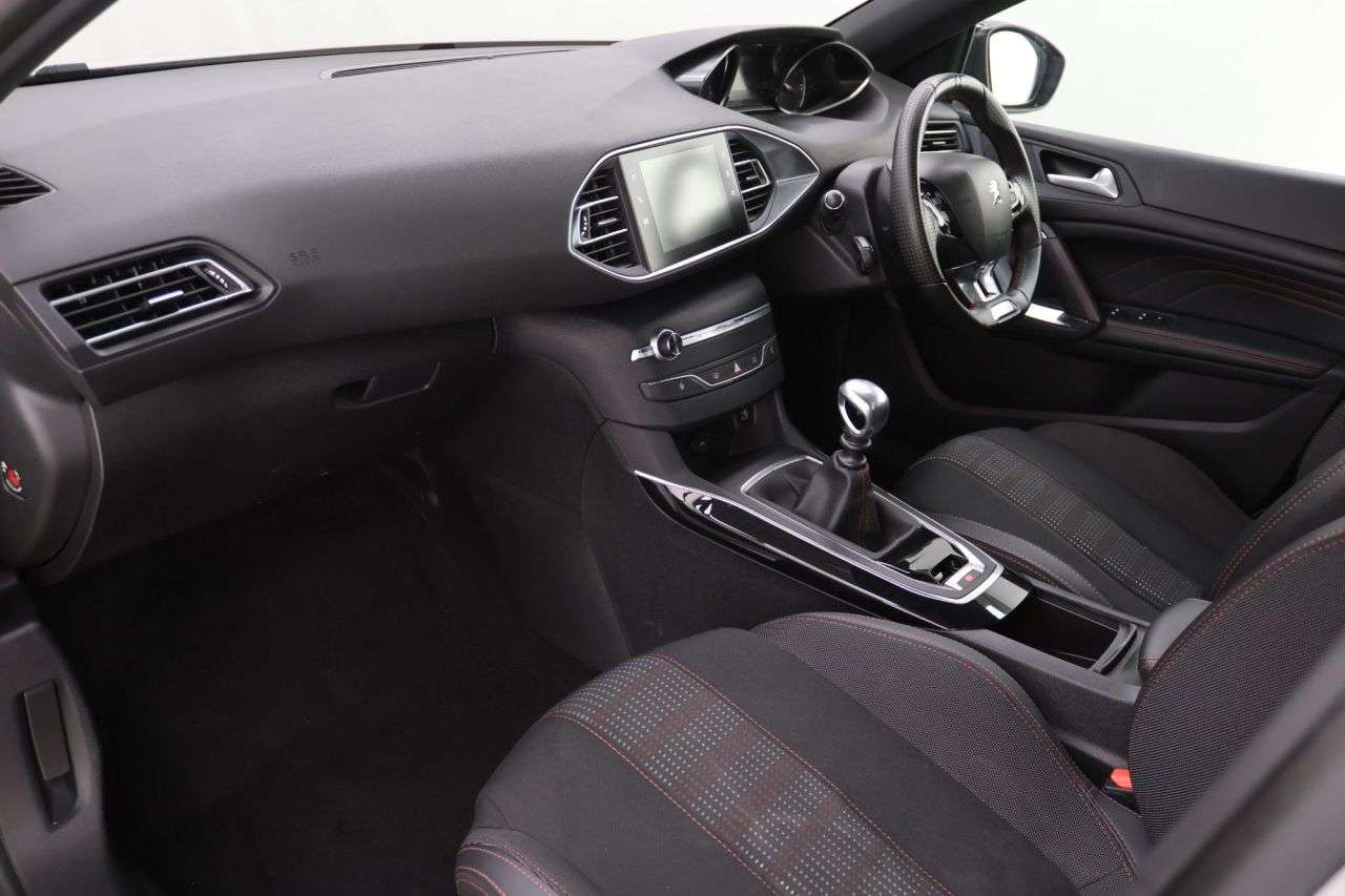 2018 PEUGEOT 308 SW 2018 PEUGEOT 308 SW