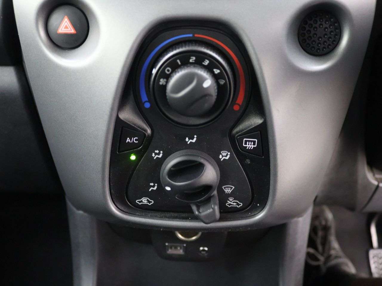 2021 TOYOTA AYGO 2021 TOYOTA AYGO