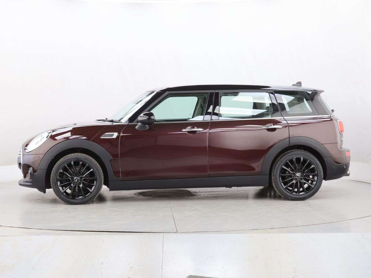 2018 MINI CLUBMAN 2018 MINI CLUBMAN