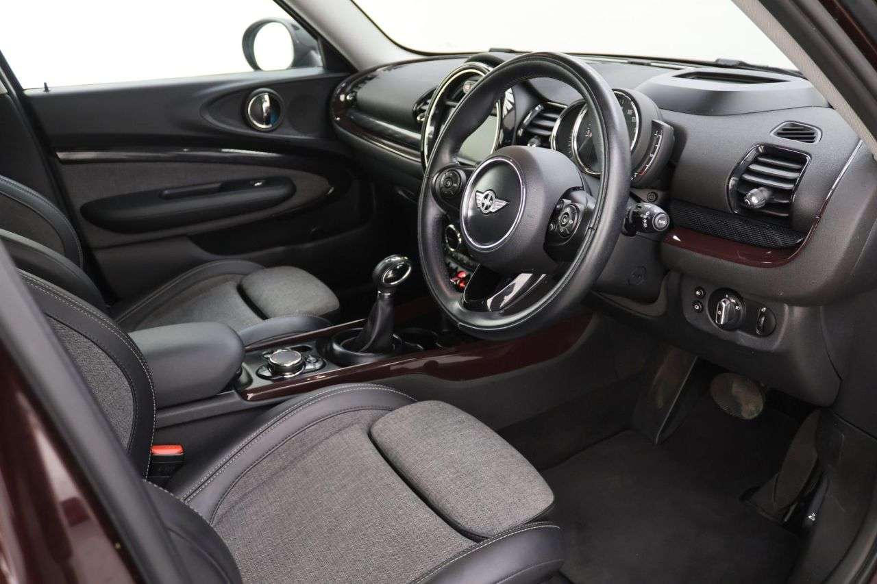 2018 MINI CLUBMAN 2018 MINI CLUBMAN