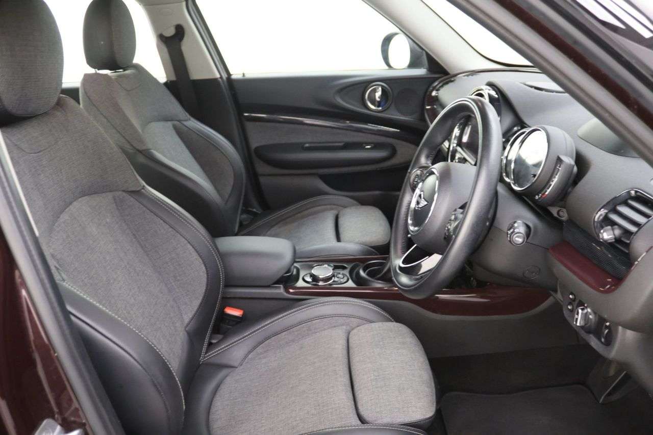 2018 MINI CLUBMAN 2018 MINI CLUBMAN