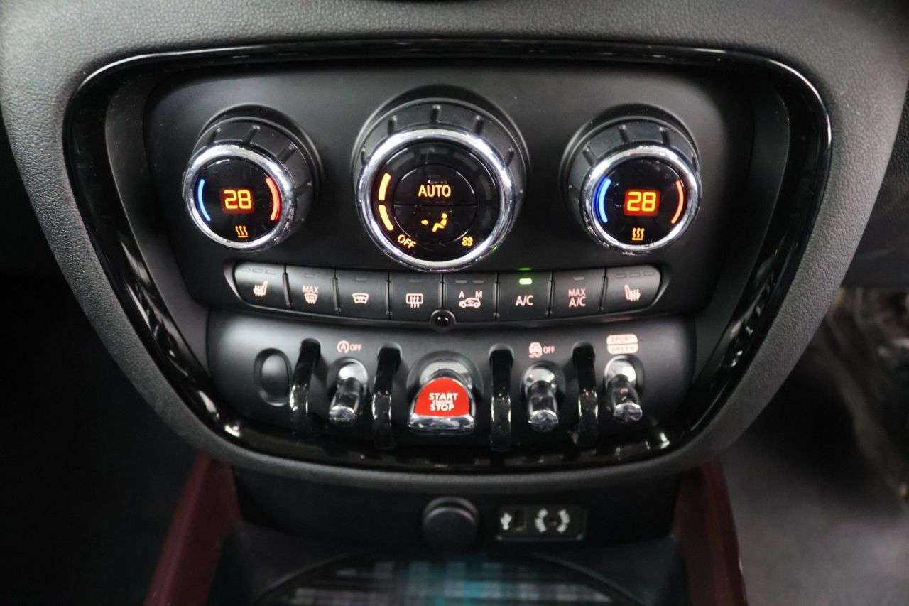 2018 MINI CLUBMAN 2018 MINI CLUBMAN