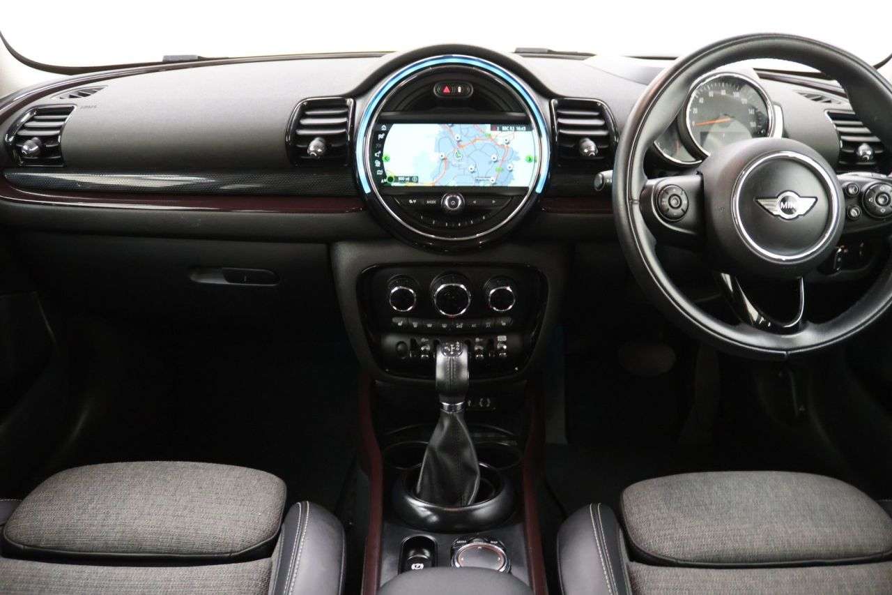 2018 MINI CLUBMAN 2018 MINI CLUBMAN