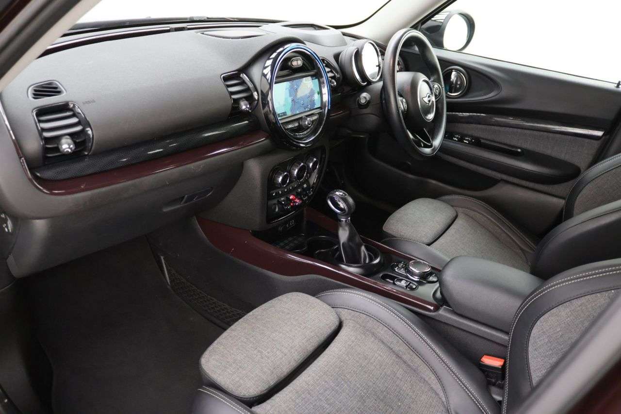 2018 MINI CLUBMAN 2018 MINI CLUBMAN