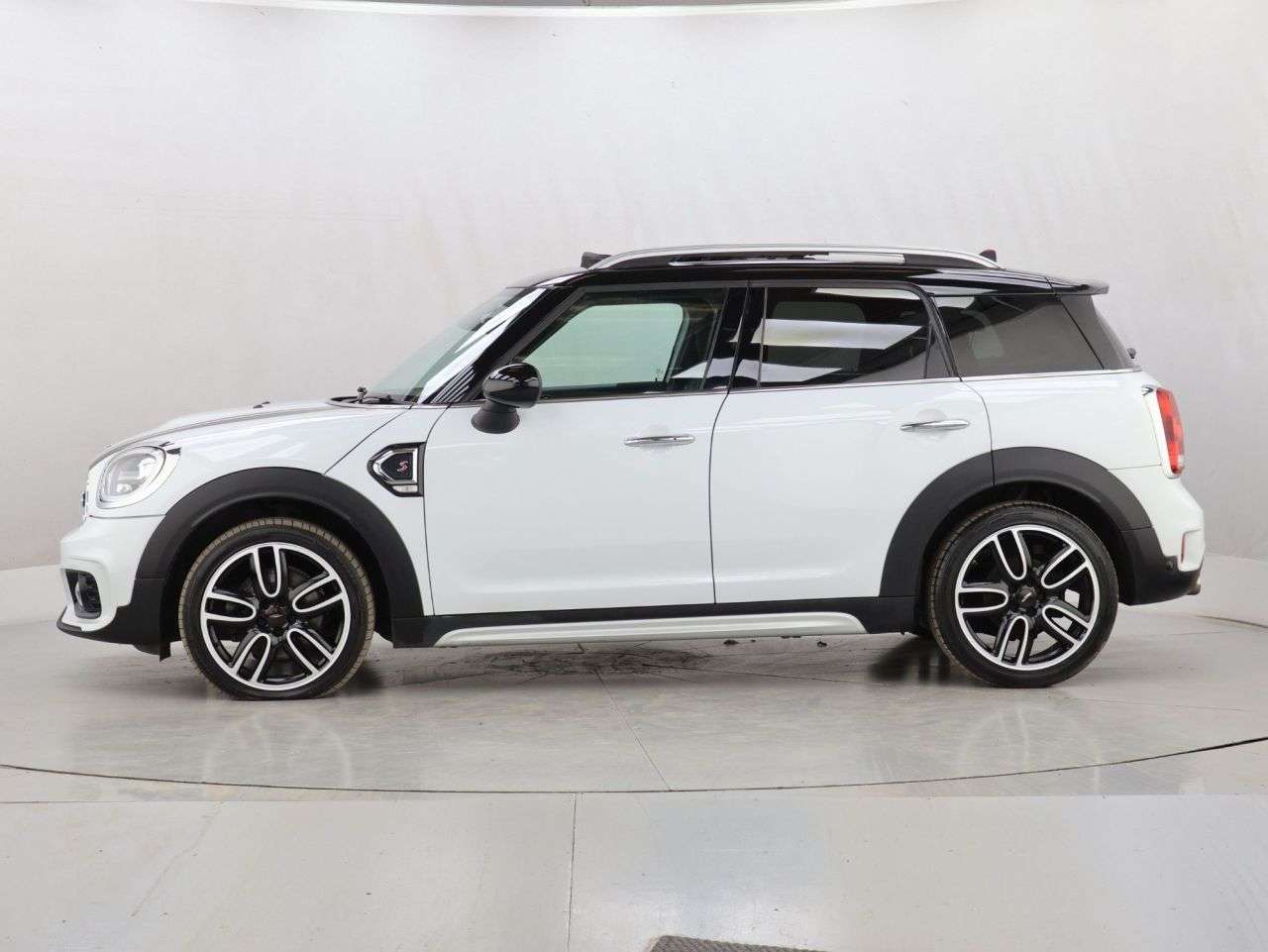 2018 MINI COUNTRYMAN 2018 MINI COUNTRYMAN