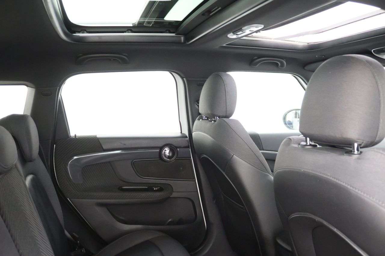 A 2018 MINI COUNTRYMAN 2.0 Cooper S SUV 5dr Petrol Manual Euro 6 (s/s) (192 ps) A 2018 MINI COUNTRYMAN 2.0 Cooper S SUV 5dr Petrol Manual Euro 6 (s/s) (192 ps)