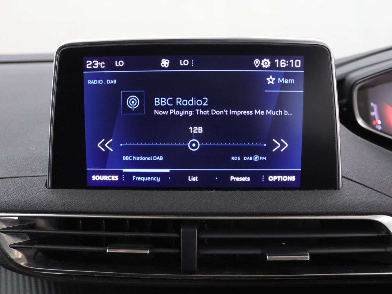 2023 PEUGEOT 5008 2023 PEUGEOT 5008